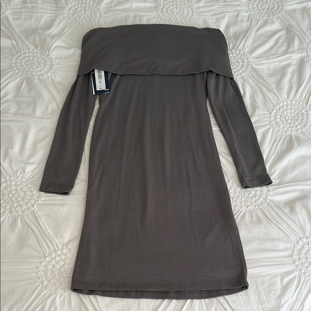 Aritzia Wilfred off shoulder Gray Dress (amilna dress kohl)